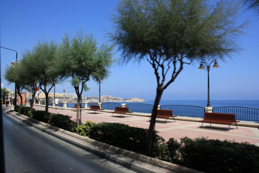 Marvellous Apartment With Valletta And Harbour Views سليمة المظهر الخارجي الصورة
