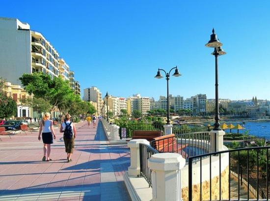 Marvellous Apartment With Valletta And Harbour Views سليمة المظهر الخارجي الصورة